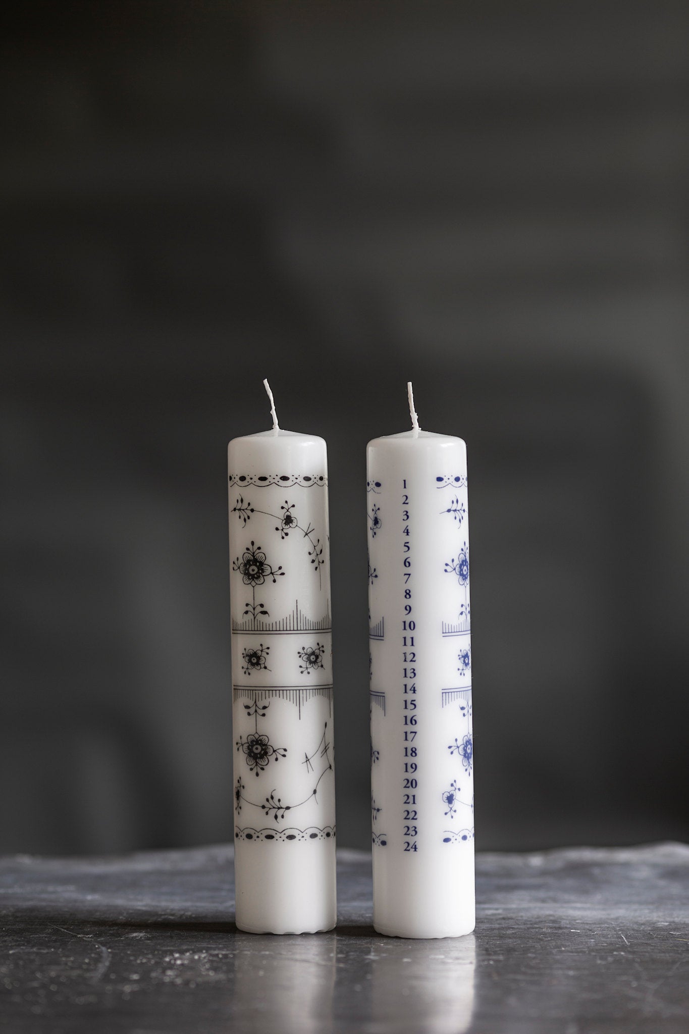Royal Calendar Candles, 5x25 cm Black - Black Fluted