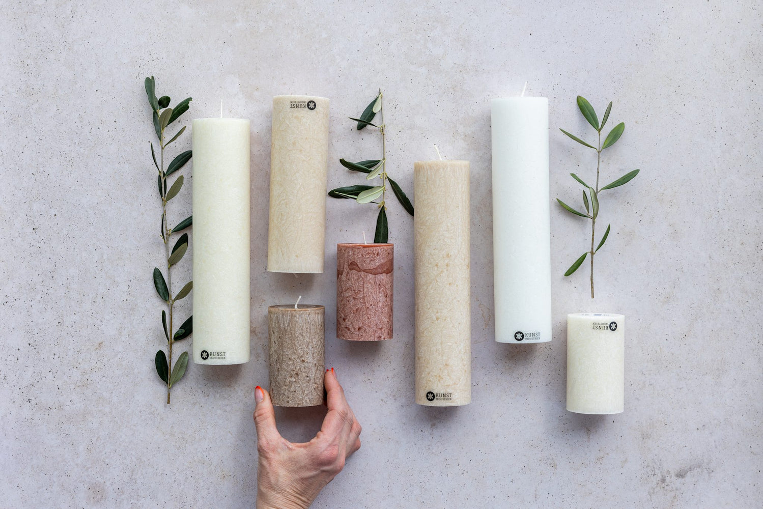 Upcycled olive wax pillar candles 6 cm x 18 cm - Chestnut