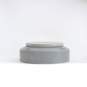 Ads-Ibsen8-Jar with lid - Light Grey