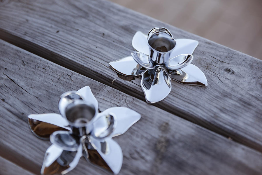 Italienischer Art-Déco-Kerzenständer „Blume“ (2,3 cm Kerze) in Chrom –