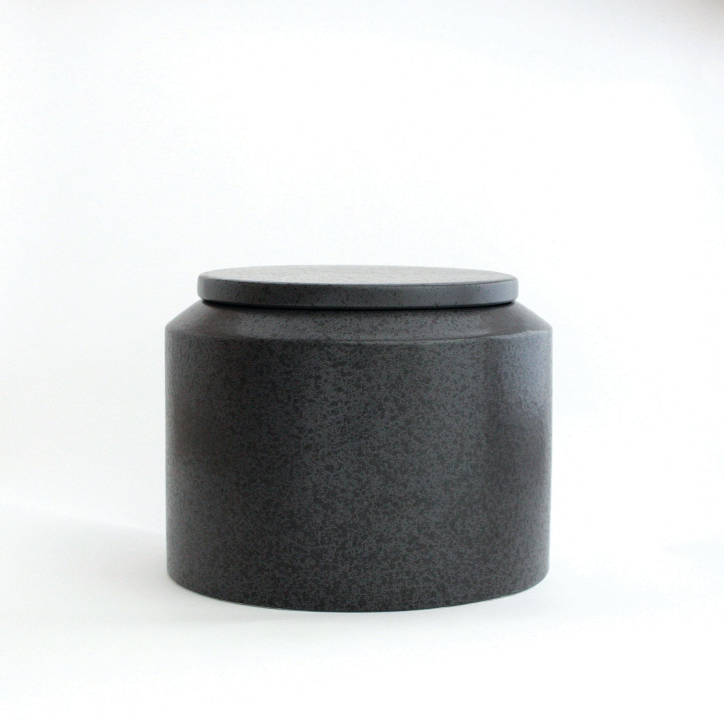 Ads-Ibsen15-Jar with lid - Dark Grey with Dots