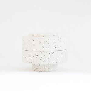 Ads Karen Jar with lid - White with burned Brown Dots