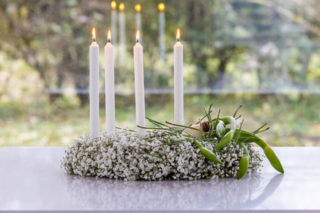 Olivenwachskerze mit Muster Ø 2,2 cm, H=25 cm, 4 Kerzen in einer Box – Weiß #01